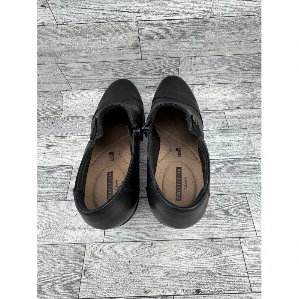 Clarks collection black